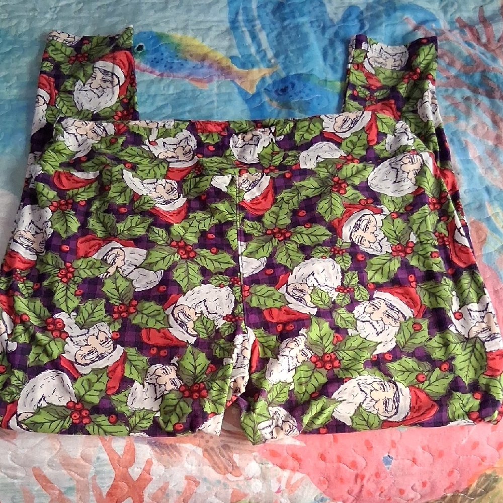 LuLaRoe Festive Santa Leggings - Green, Red, White
